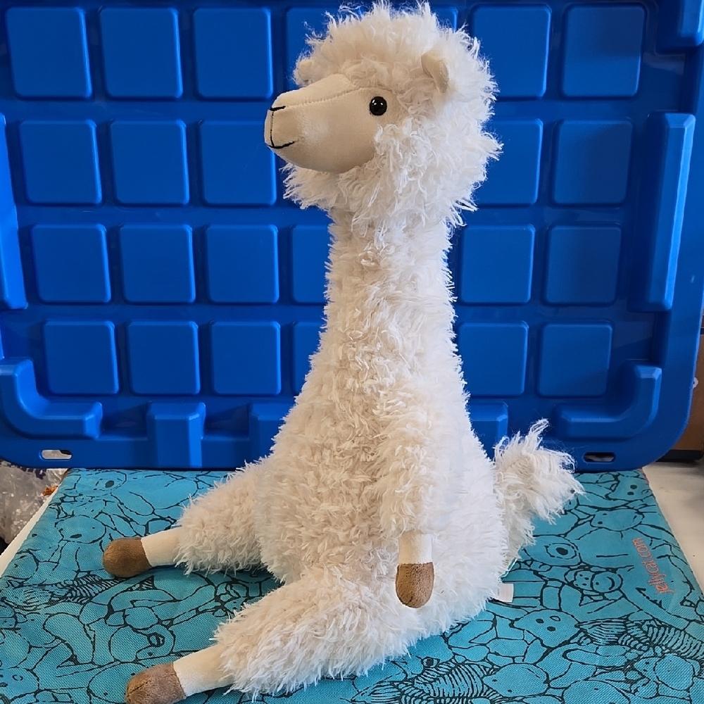 RETIRED - New - Jellycat Alonso Alpaca